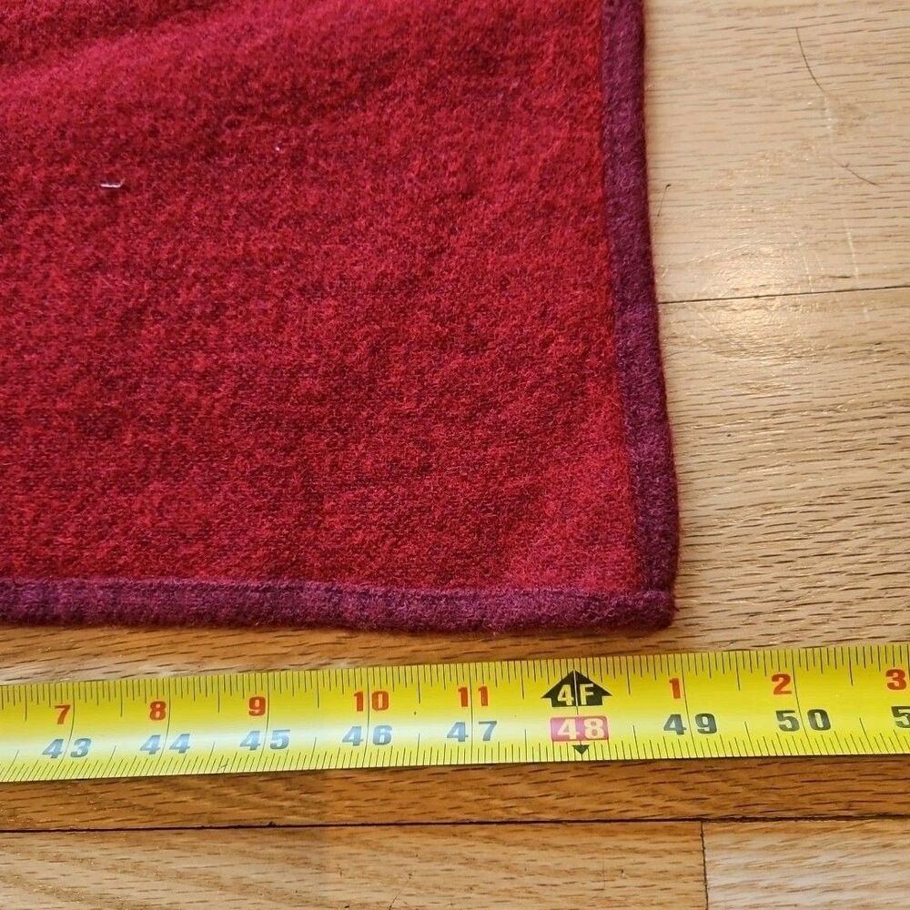 Lacoste Vtg. Croc/Alligator Logo Knit Throw 49"x66" DEEP RED Wool‎ Blend Sports - Picture 6 of 7